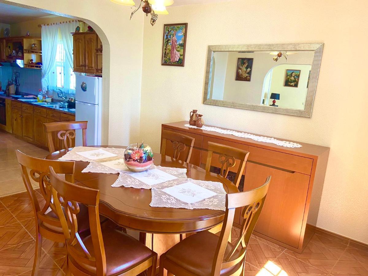 Casa Neves Three Bedrooms And Fantastic Sea View Arco da Calheta  Eksteriør billede